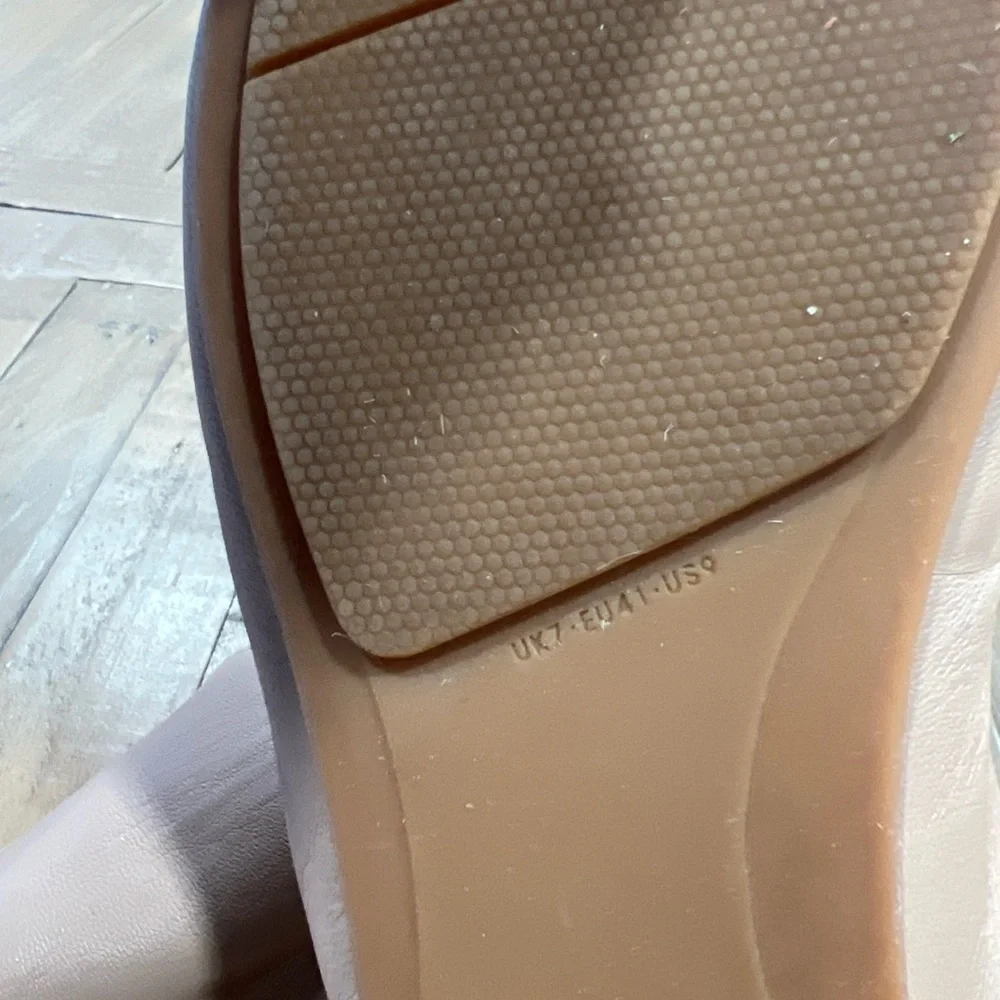 Fitflop Leather Latte Beige Slip on Penny Loafers Kiltie Comfort Womens Size 9